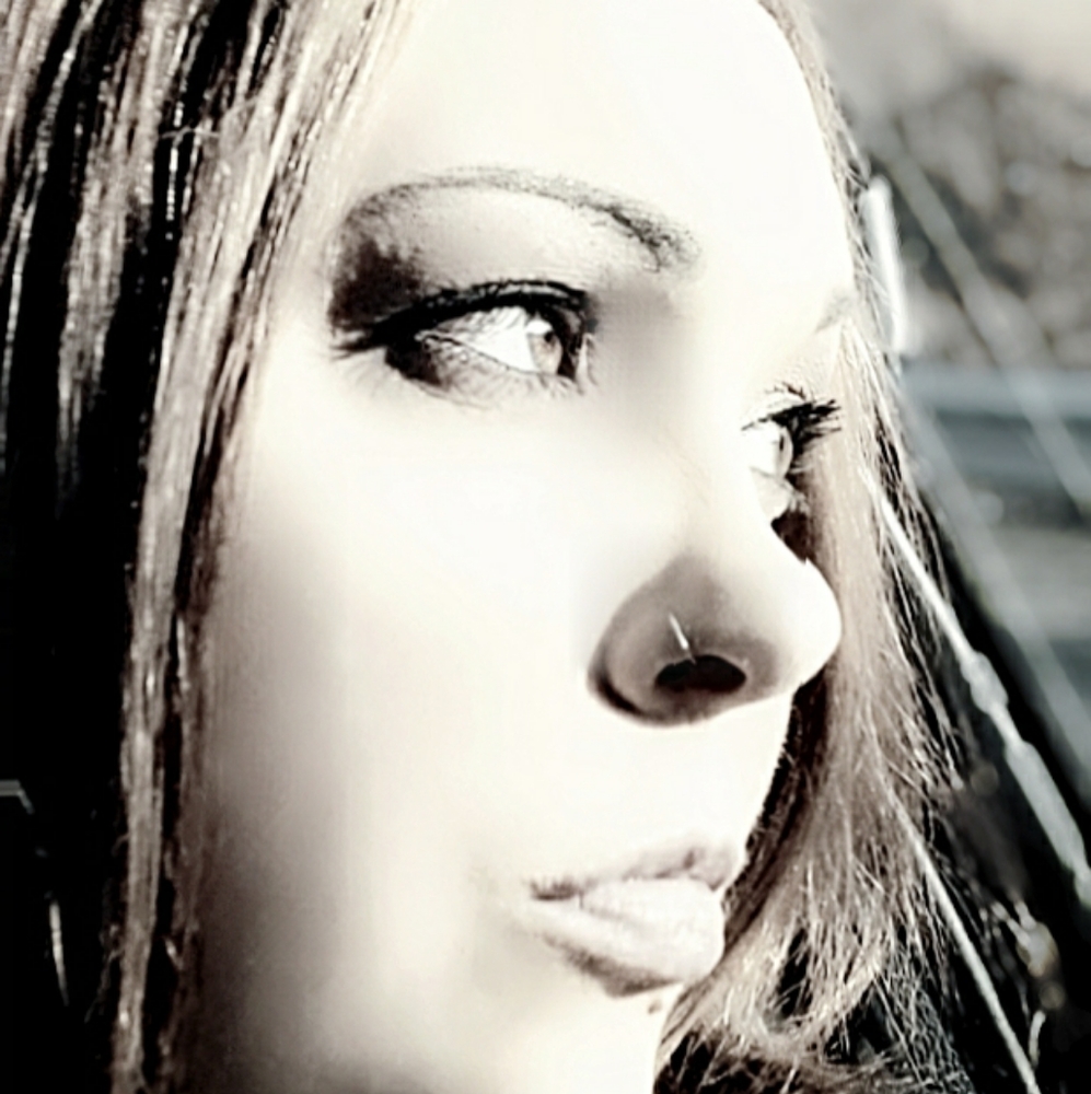 Meet your Posher, Alicia